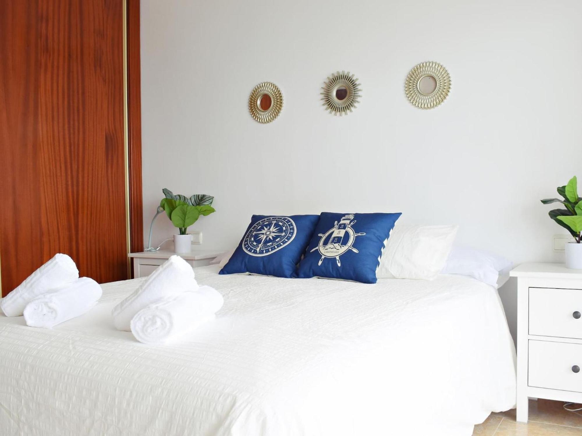 Luminoso apartamento de 3 dormitorios a pie de playa en Torremolinos Exterior foto